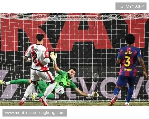 西甲巴萨中场穿透频频,进攻链条完善