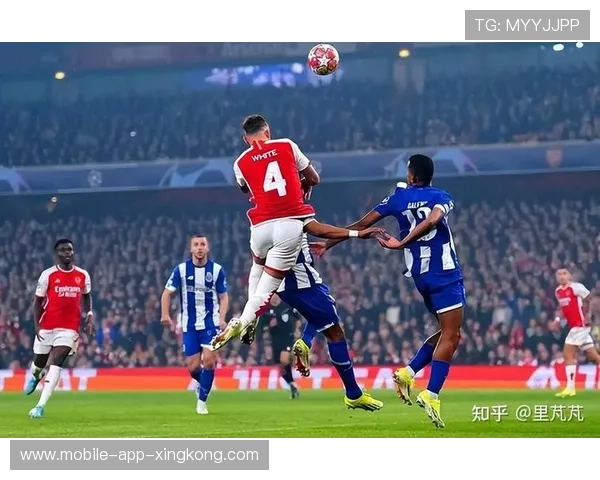 波尔图门将扑出点球，守护球队不失球